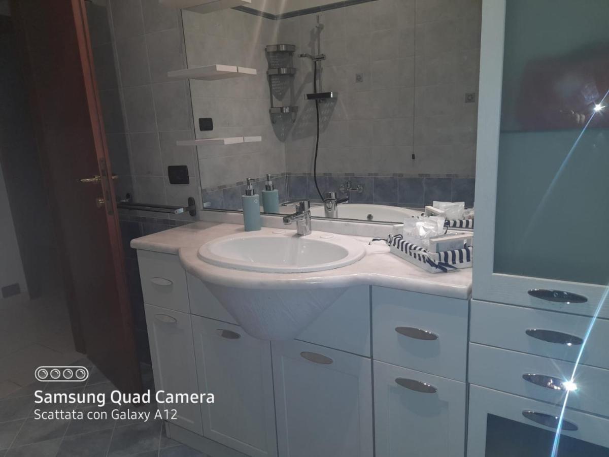 カパンノリLa Casa Di Debby Parcheggio Wi-Fi , Aria Condizionata Gratuitiアパートメント エクステリア 写真